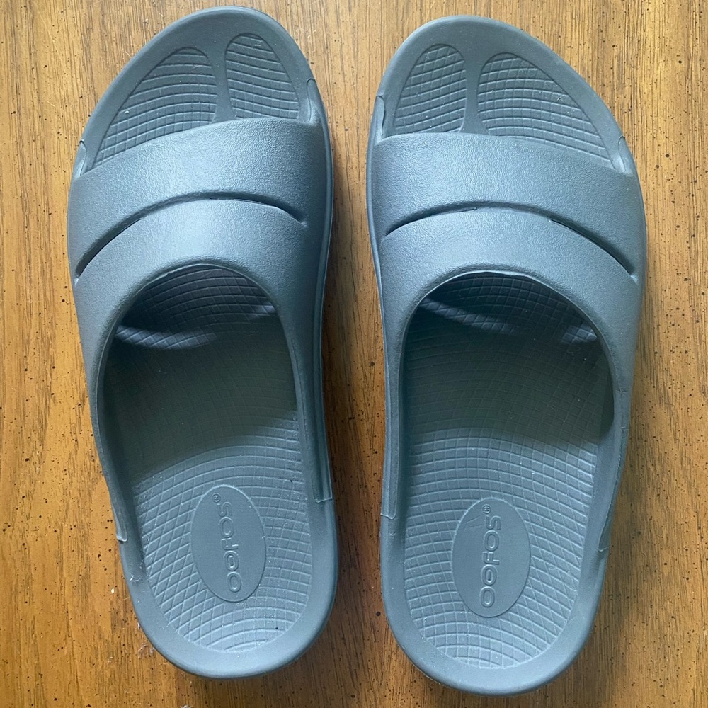 Oofos Ooah Slides
